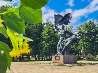 Памятник комсомольцам Орловщины, погибшим в годы Великой Отечественной войны